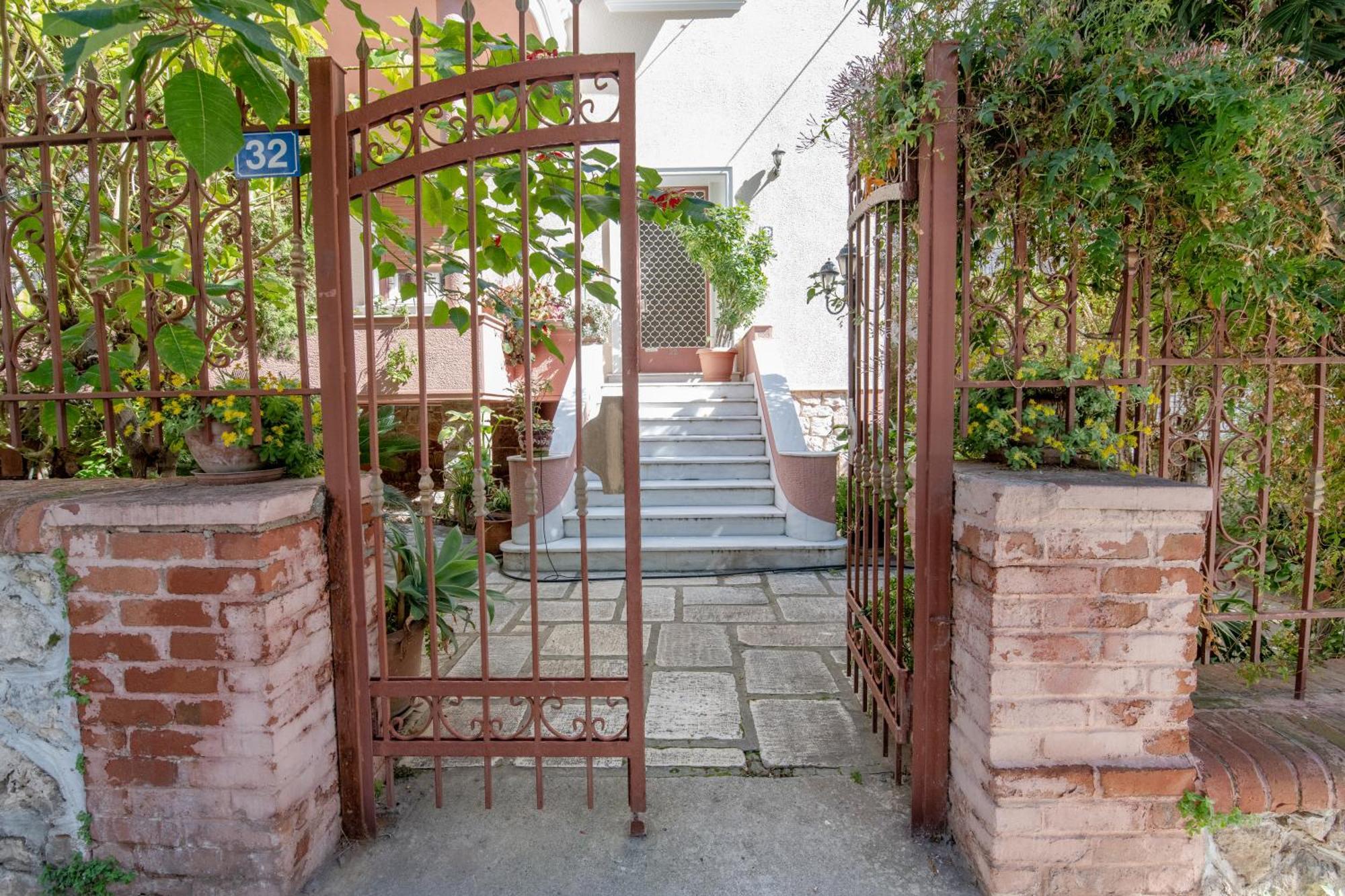 Garden Studio Paleo Faliro Atene Esterno foto